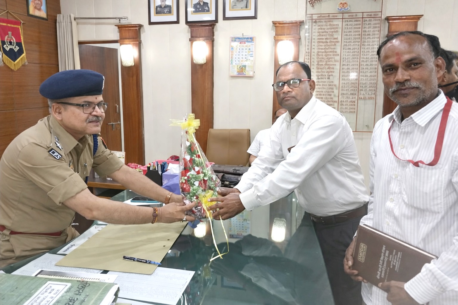 पुलिस अधीक्षक कासगंज शिष्टाचार भेट